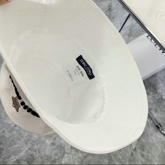 bucket miu miu