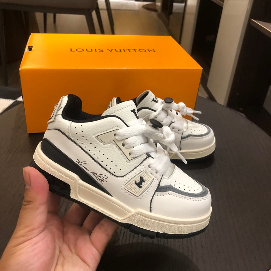 Trainer 54 LV Black and White Infantil