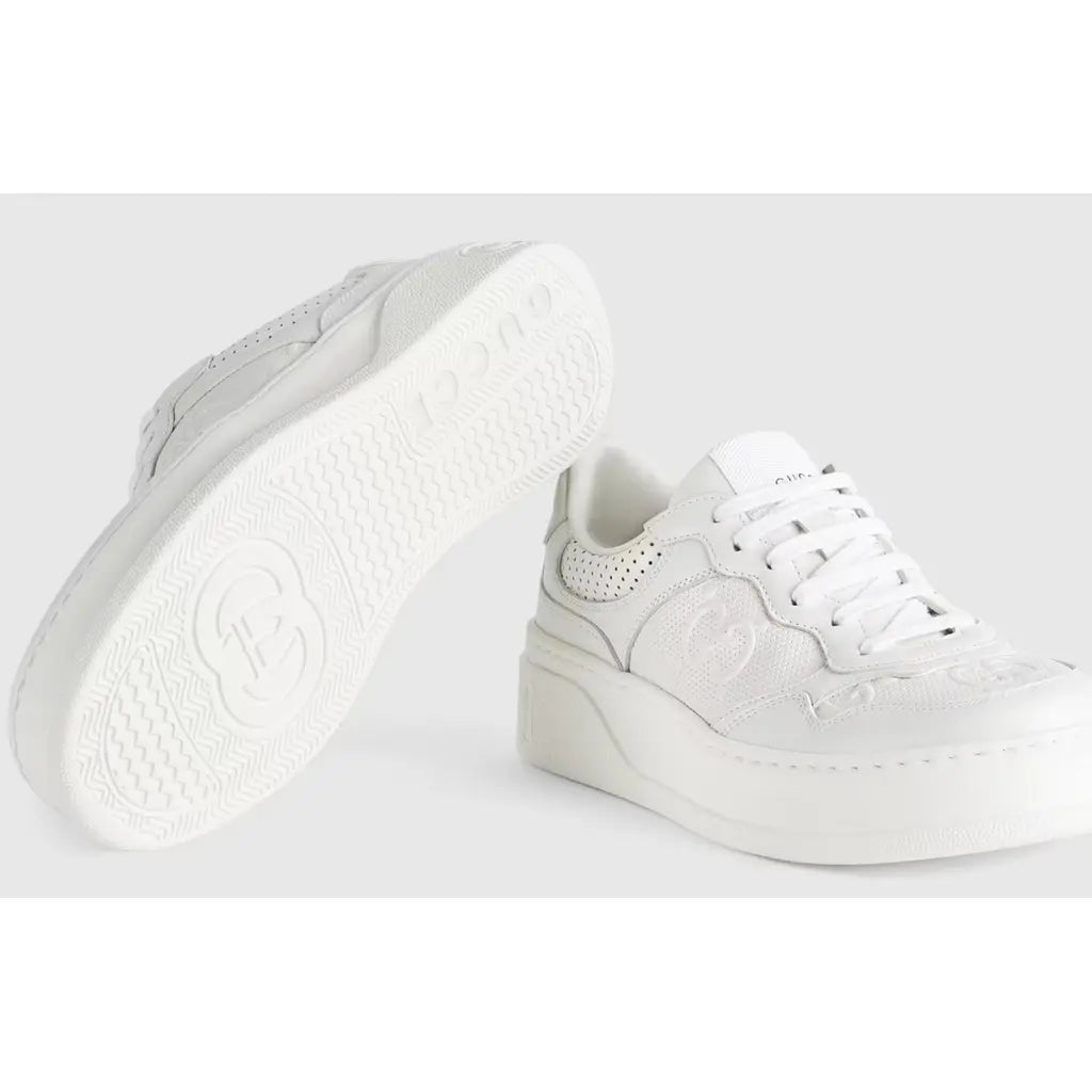 Gucci Tênis cano baixo GG