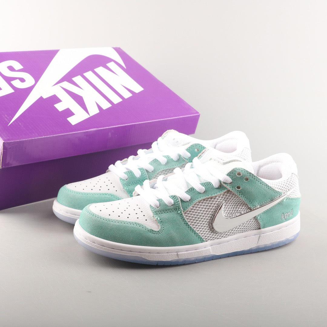 Nike SB Dunk Low April