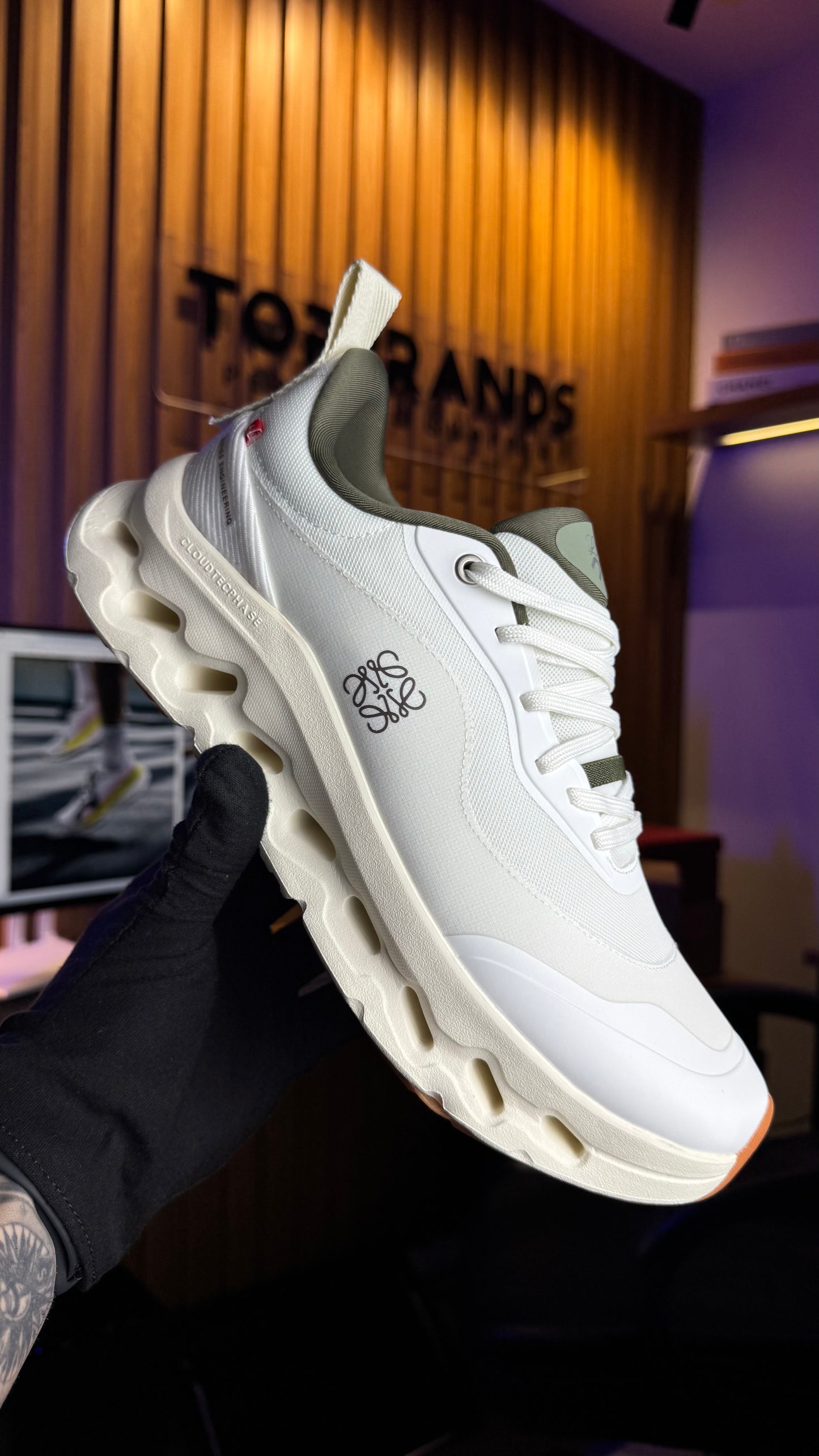 Tênis On X Loewe Cloudtilt 2 “white Khaki”