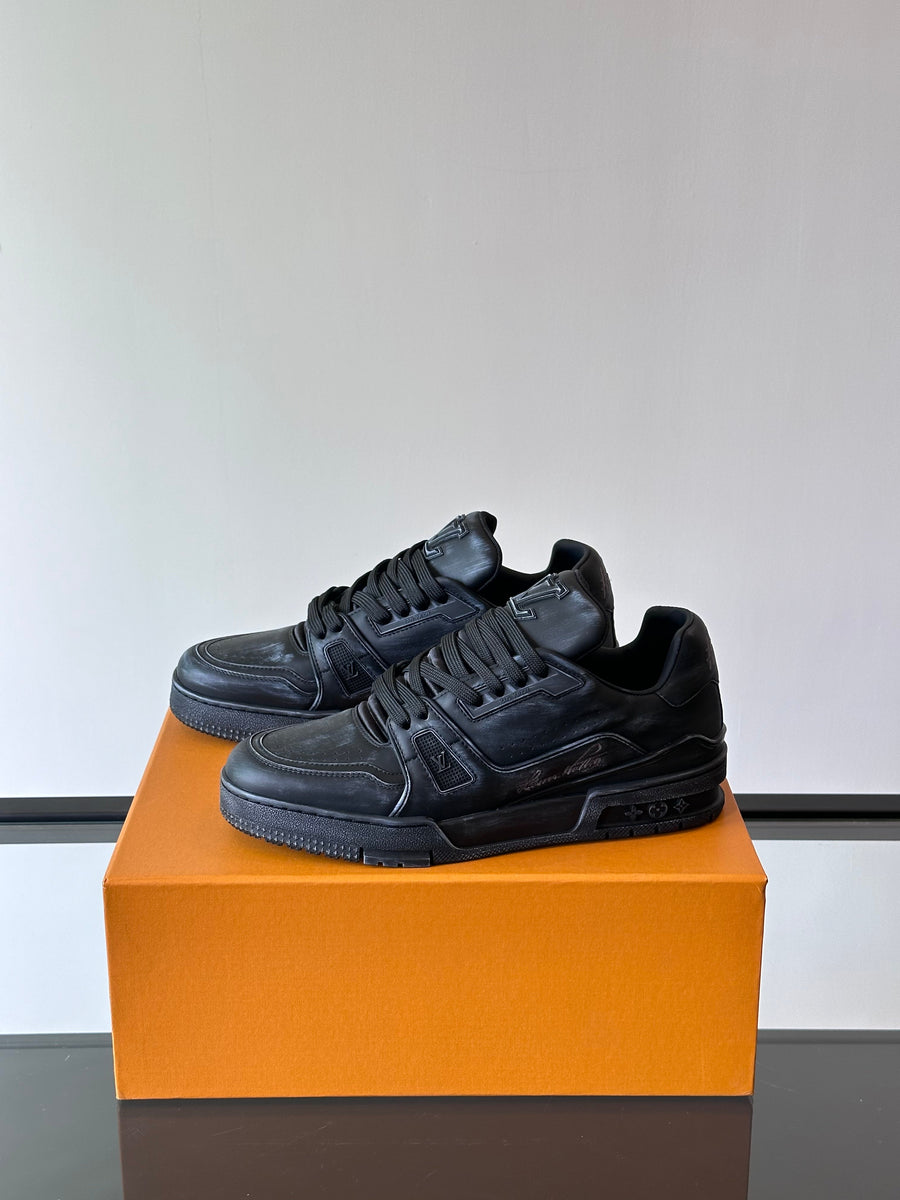 Trainer Black