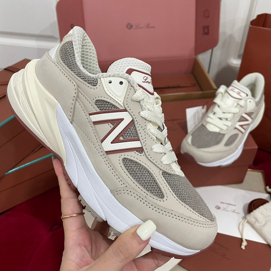 Tênis Runner Malha e Lã Creme Detalhes Laterais