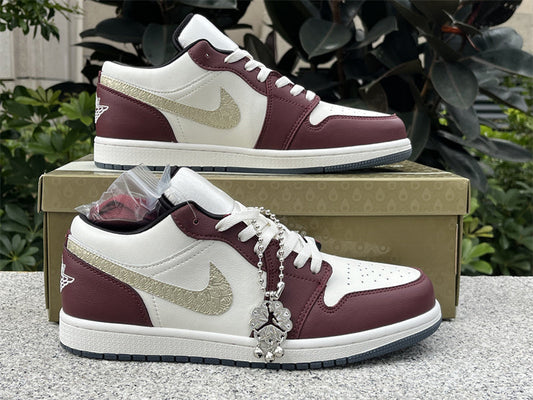 Air Jordan 1 Low SE “Year of the Dragon” - vista lateral
