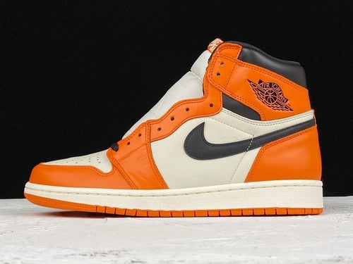 Tênis Cano Alto Basquete Couro Branco Laranja Preto