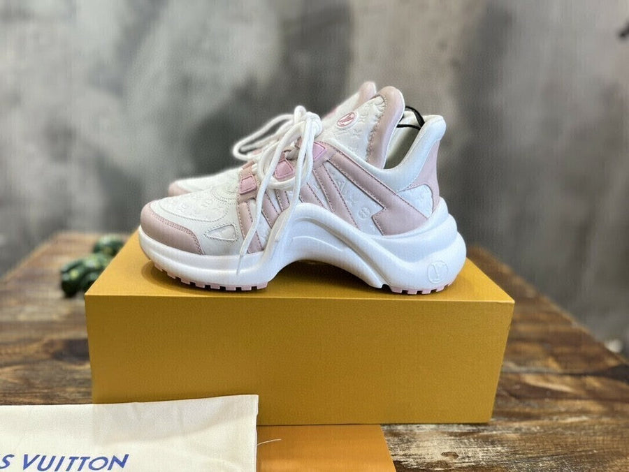 Tênis Chunky Couro Branco Padrão Monograma Geométrico Rosa