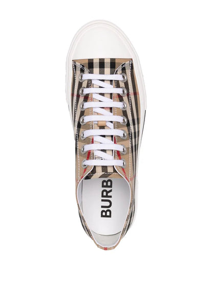 Burberry Tênis cano baixo com estampa xadrez vintage