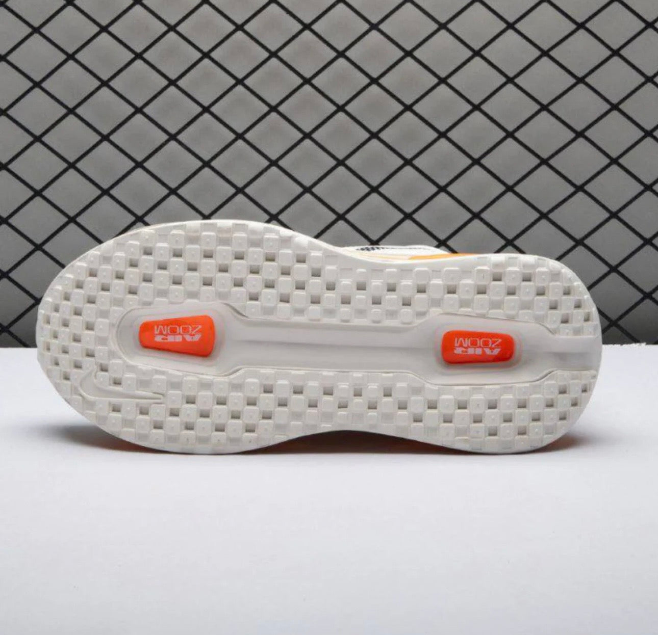 Nike Vomero Premium - Bege/Laranja