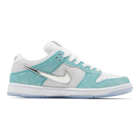 Nike SB Dunk Low April