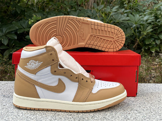 Air Jordan 1 High OG Praline - vista traseira