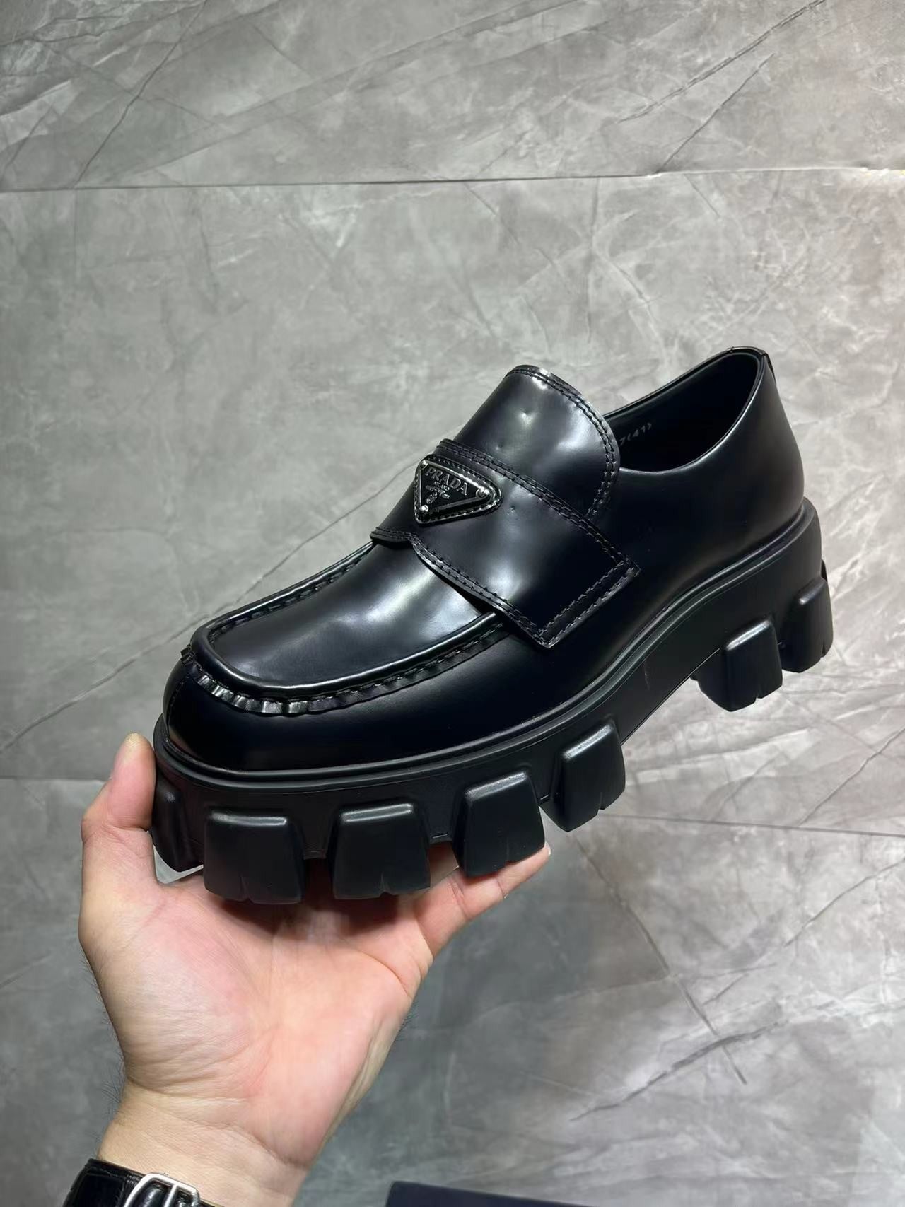 Prada Mocassim