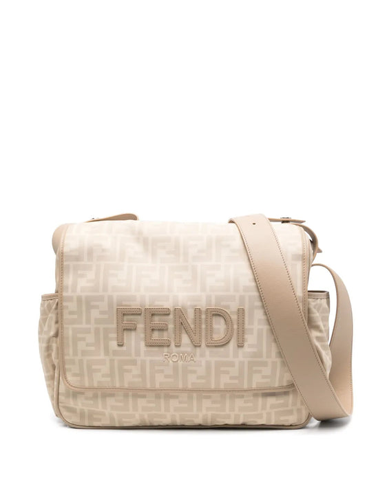 Bolsa Mão Couro Padrão Letras F Espelhadas