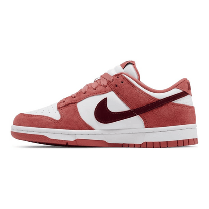 Nike Dunk Low Valentine’s Day (2024)