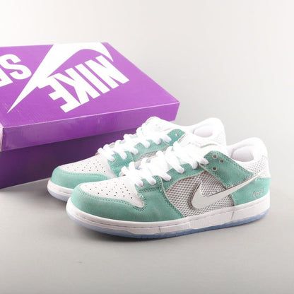 Nike SB Dunk Low April