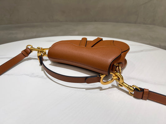 Bolsa Oblique Saddle