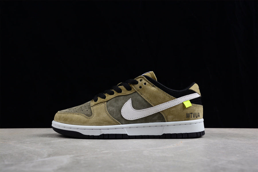 Tênis Cano Baixo Couro Colorido Detalhe Swoosh