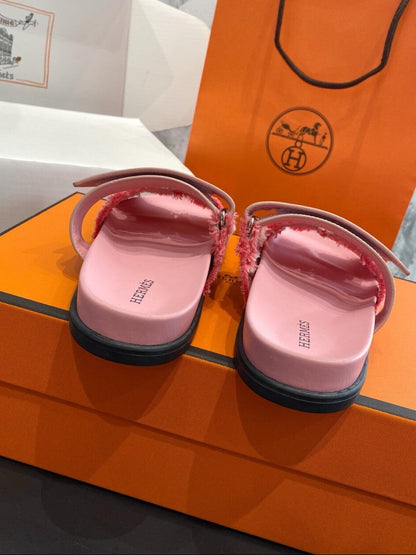 Hermes Chypre Sandal Pink Leather