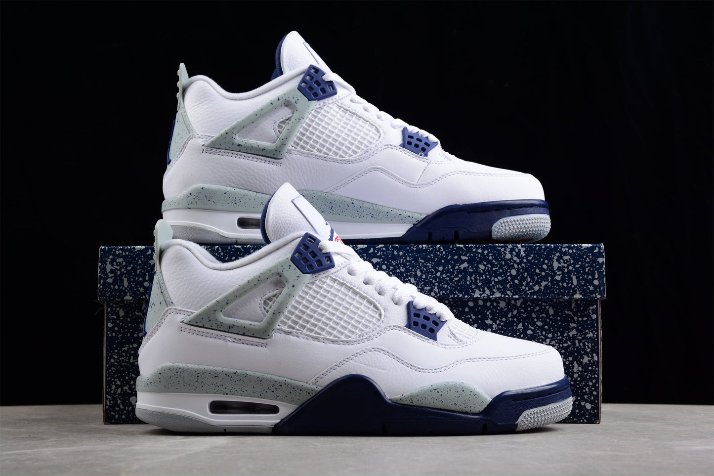 Air Jordan 4 Retro "Midnight Navy"