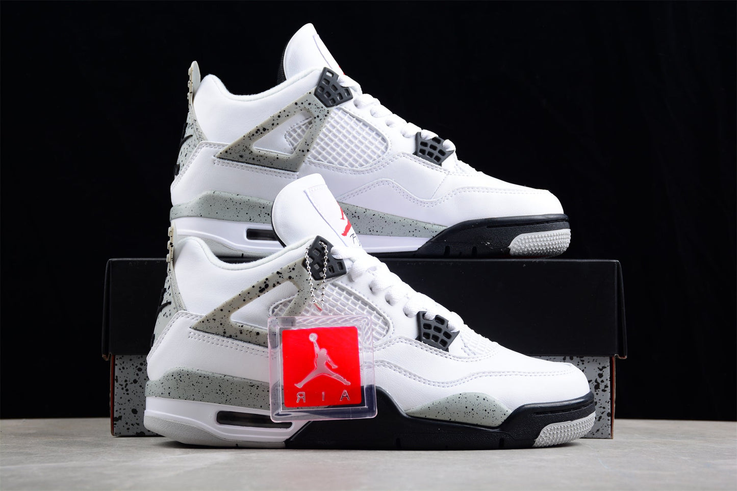 Air Jordan 4 Retro "White Cement"