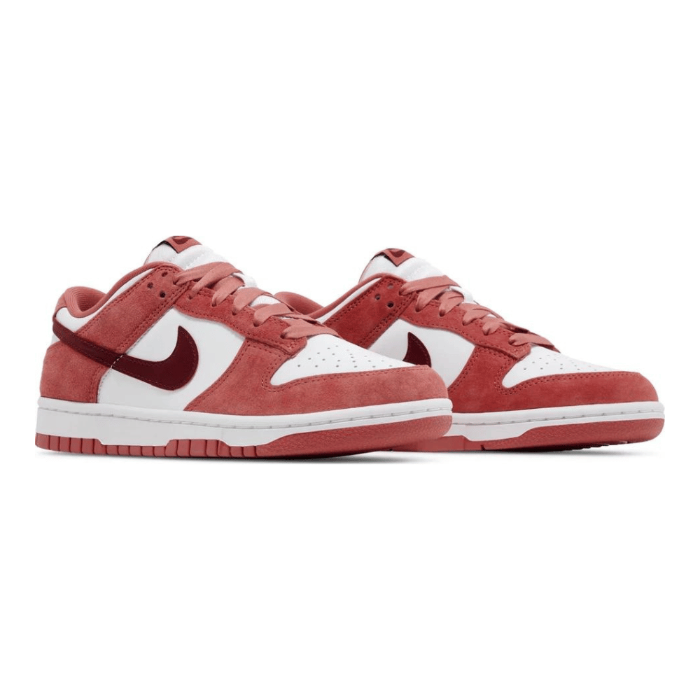 Nike Dunk Low Valentine’s Day (2024)
