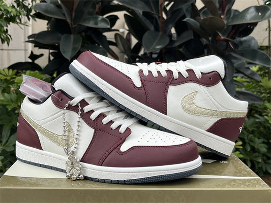 Air Jordan 1 Low SE “Year of the Dragon” - vista superior