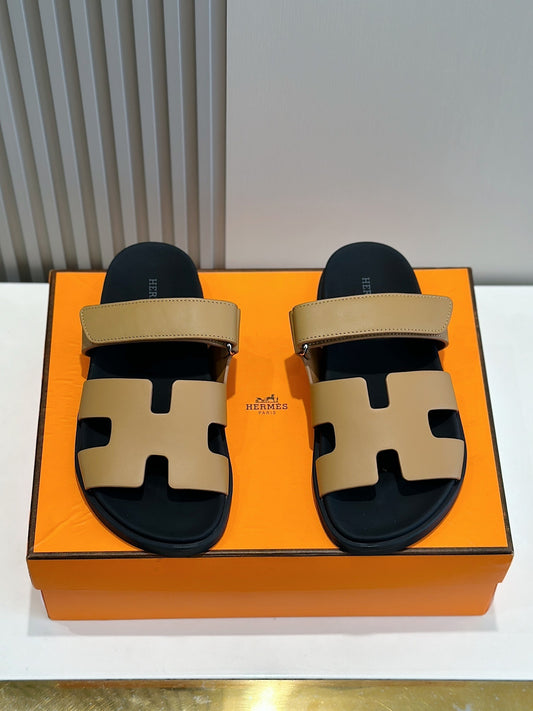Hermes Chypre Sandal Caramelo