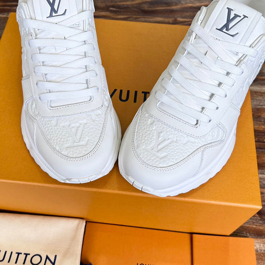 LOUIS VUITTON Run Away White