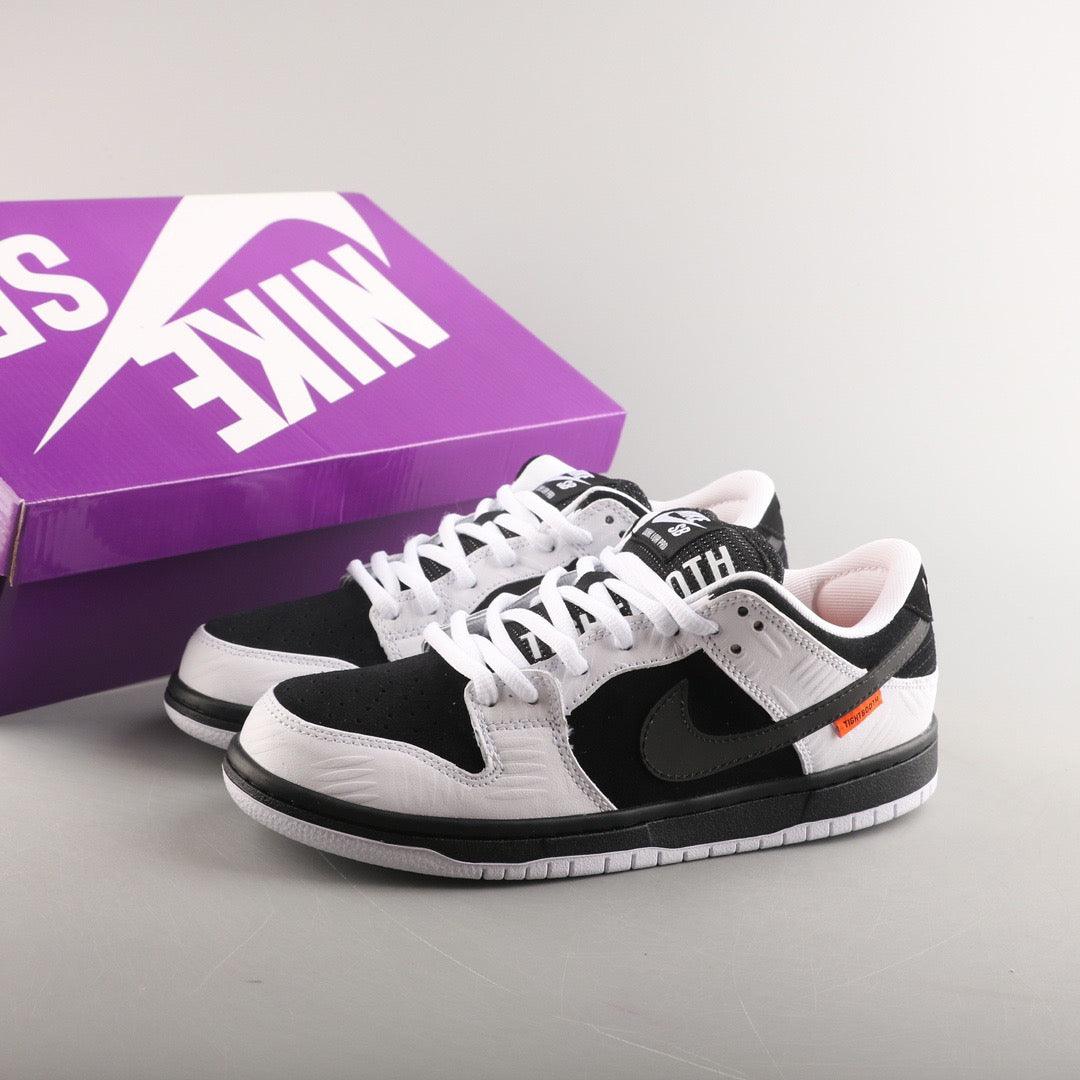 Nike SB Dunk Low TIGHTBOOTH
