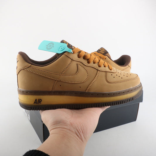 Air Force 1 LoW Retro SP 'Wheat Mocha' - vista traseira