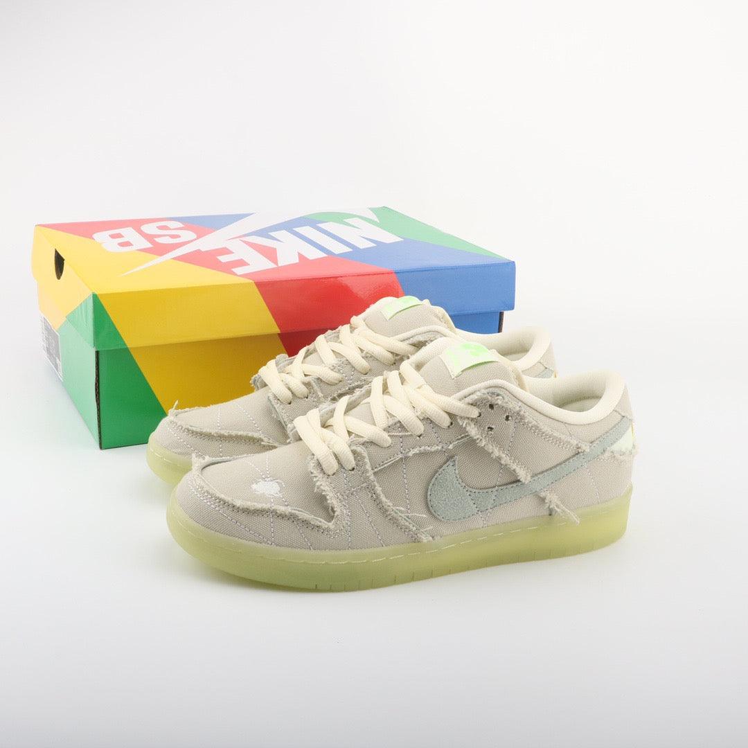 Nike SB Dunk Low Mummy