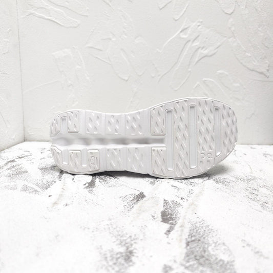 LOEWE x On Cloudtilt White
