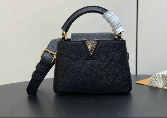 Bolsa Satchel Couro Supple Estruturada Preta Alça Superior