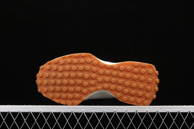 New Balance 327 Moonbeam Outerspace