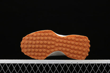 New Balance 327 Moonbeam Outerspace