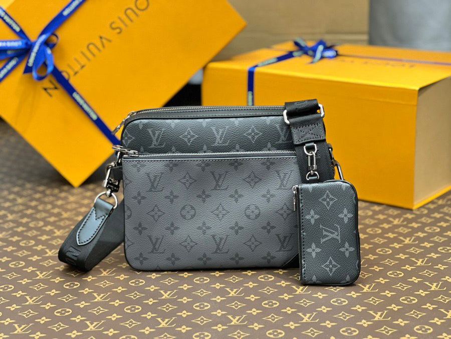 Bolsa Couro Padrão Monograma Geométrico