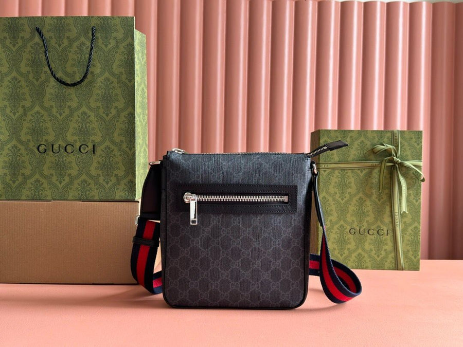 Bolsa Tiracolo Couro Padrão Letras Entrelaçadas Pequena