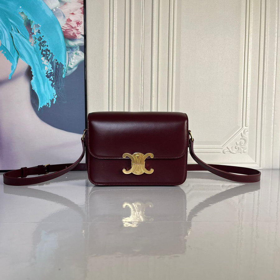 Bolsa Satchel Couro Vinho Placa Frontal Dourada