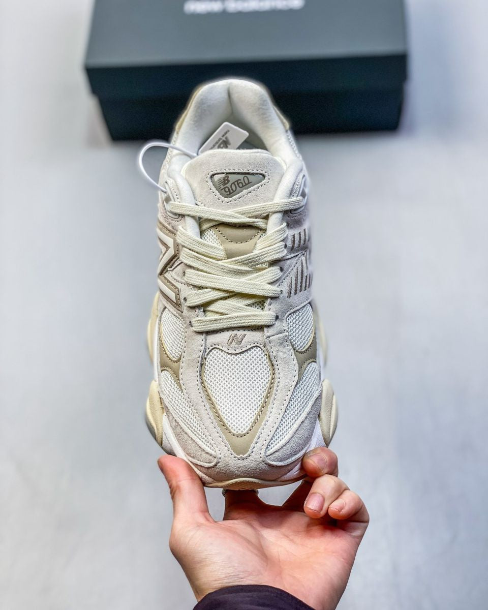 New Balance 9060 Mineral