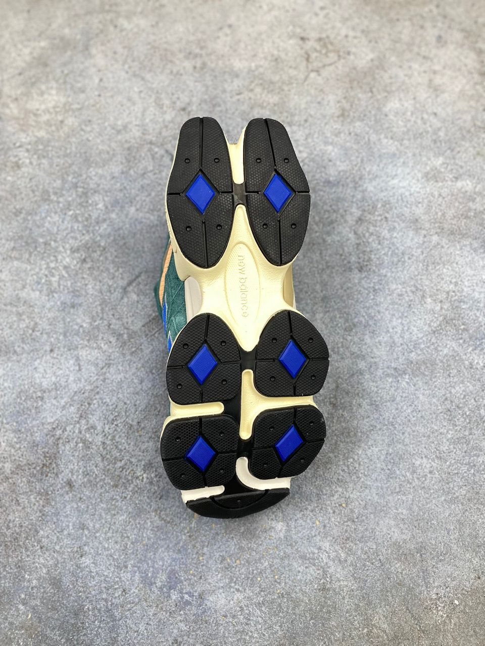 New Balance 9060 Spruce Peach Blossom Team Royal