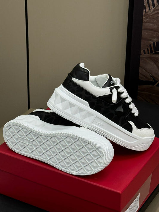 Valentino Garavani One Stud Panelled Sneakers