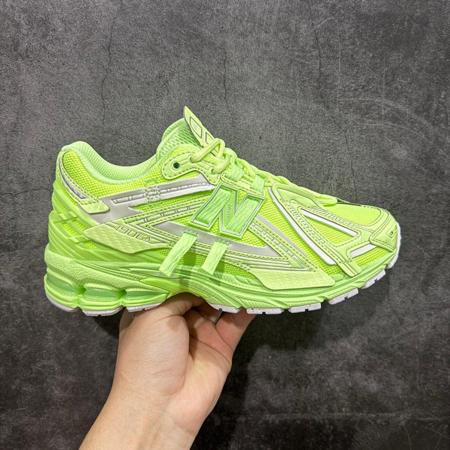 Tênis Runner Malha Verde Neon Detalhes Menta