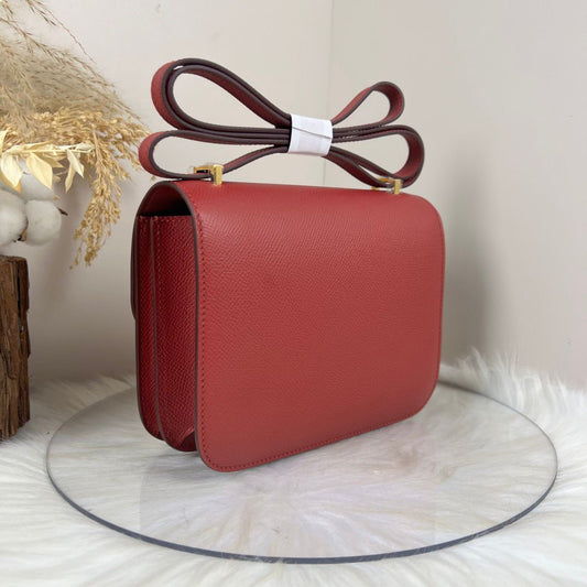 Hermès Constance