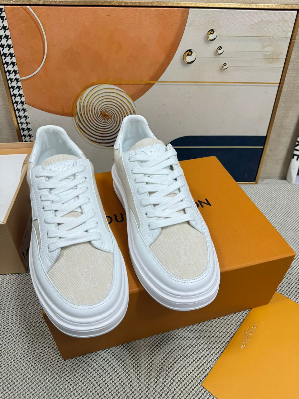 Beverly Hills Off White