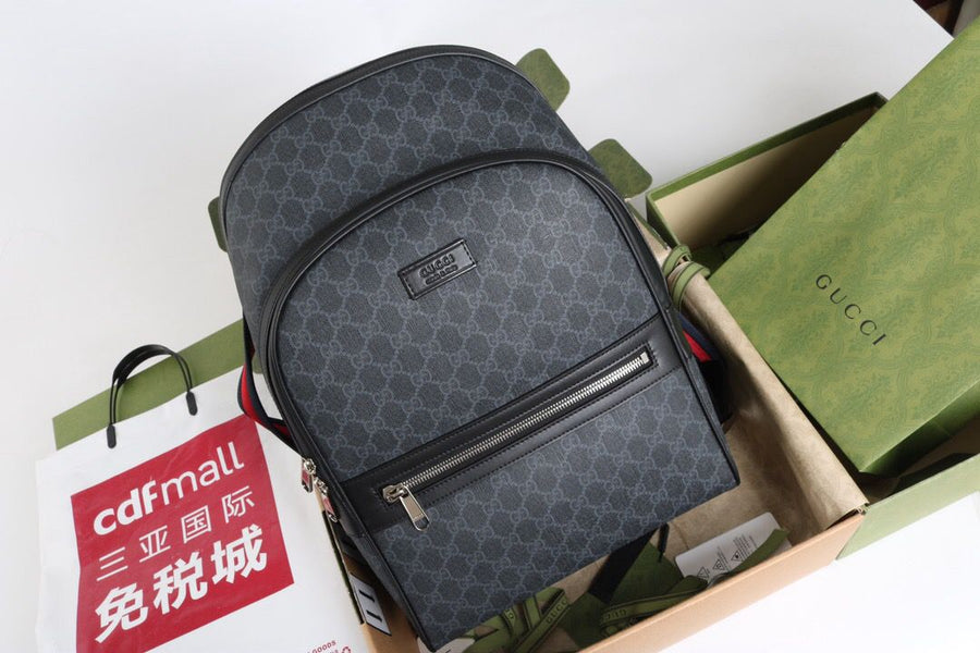 Mochila Couro Preto Costas