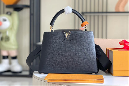 Louis Vuitton Capucines BB Black