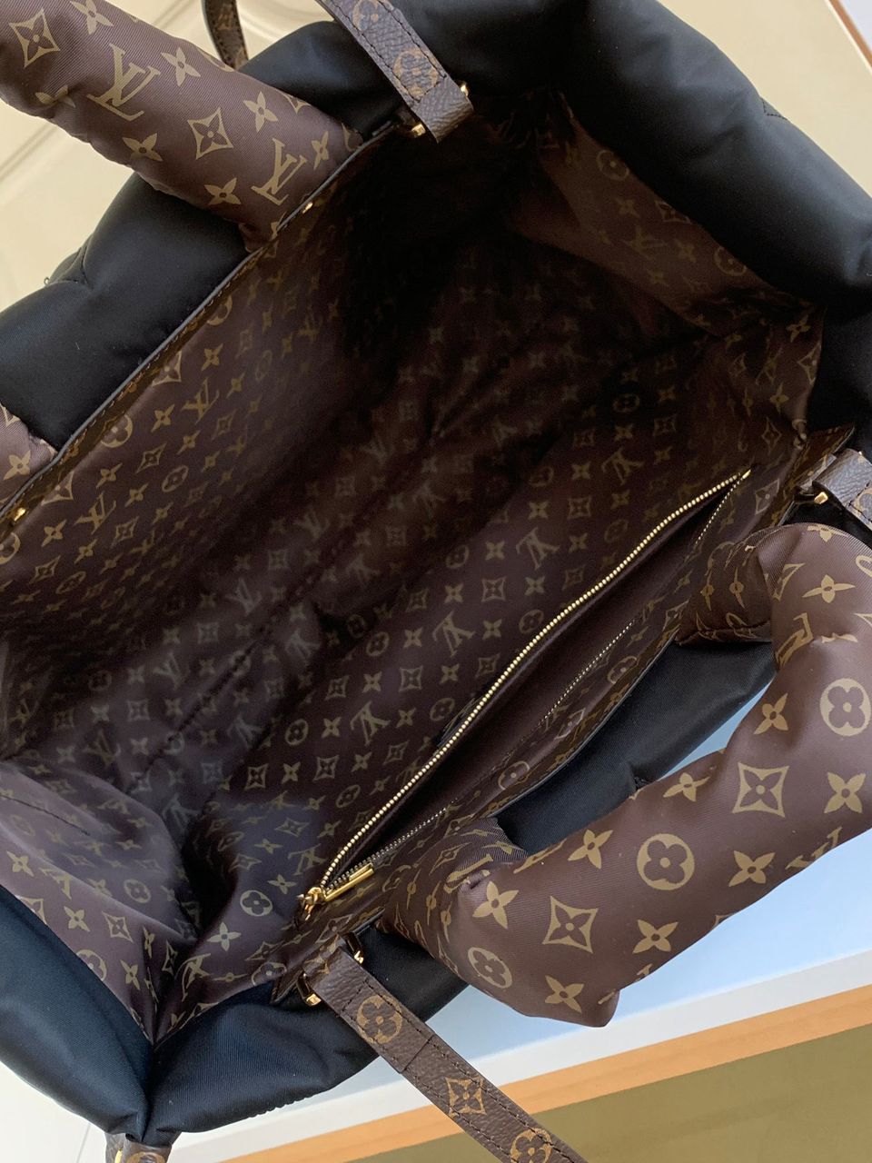 Louis Vuitton OnTheGo GM