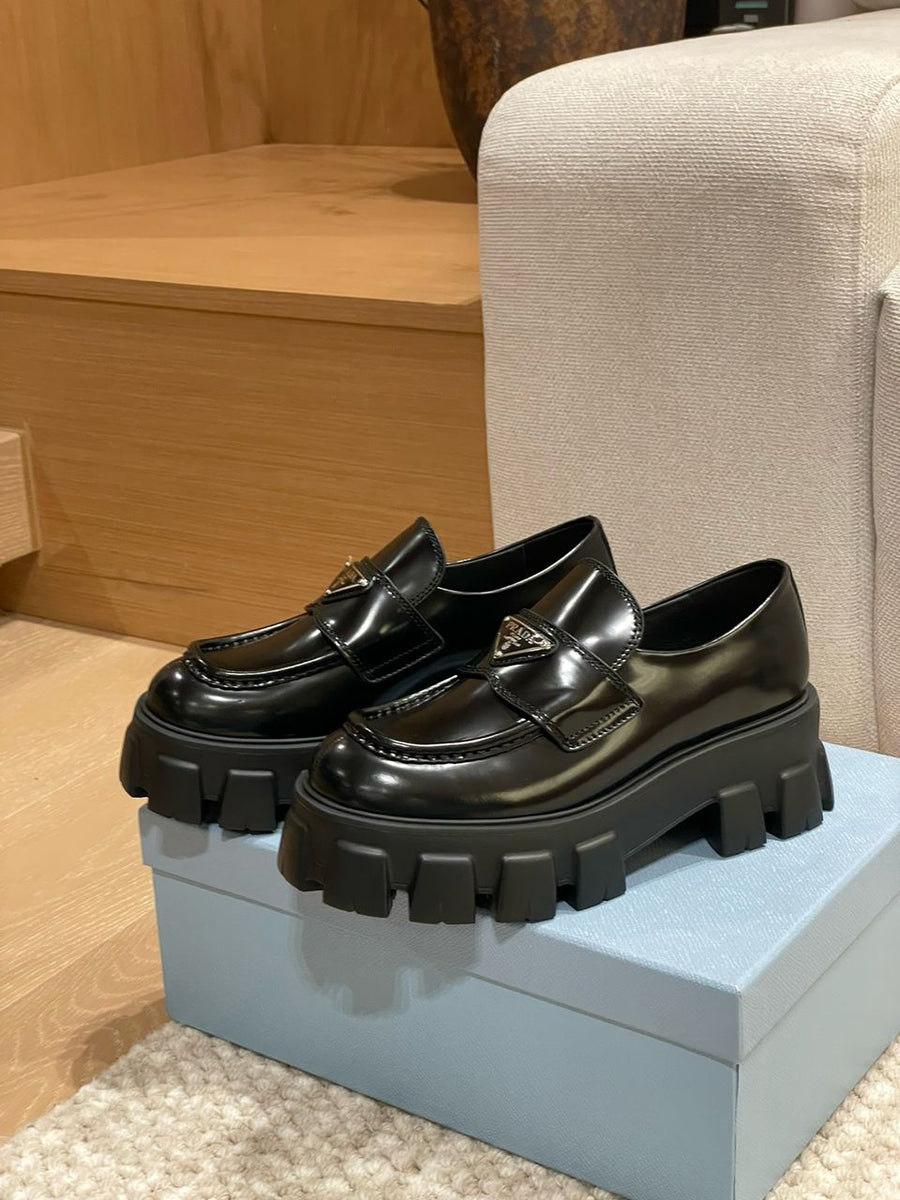 Mocassim Couro Escovado Solado Grosso Preto
