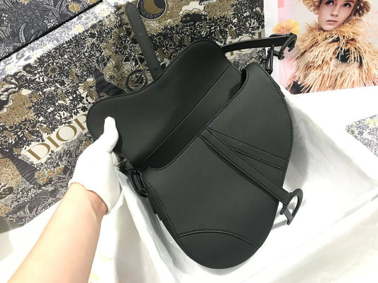 Bolsa Saddle Oblique Embroidery Black