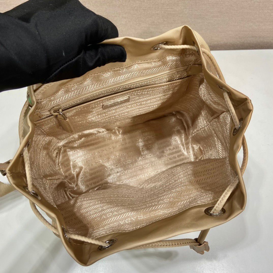 Mochila Prada Re-Nylon Desert Beige