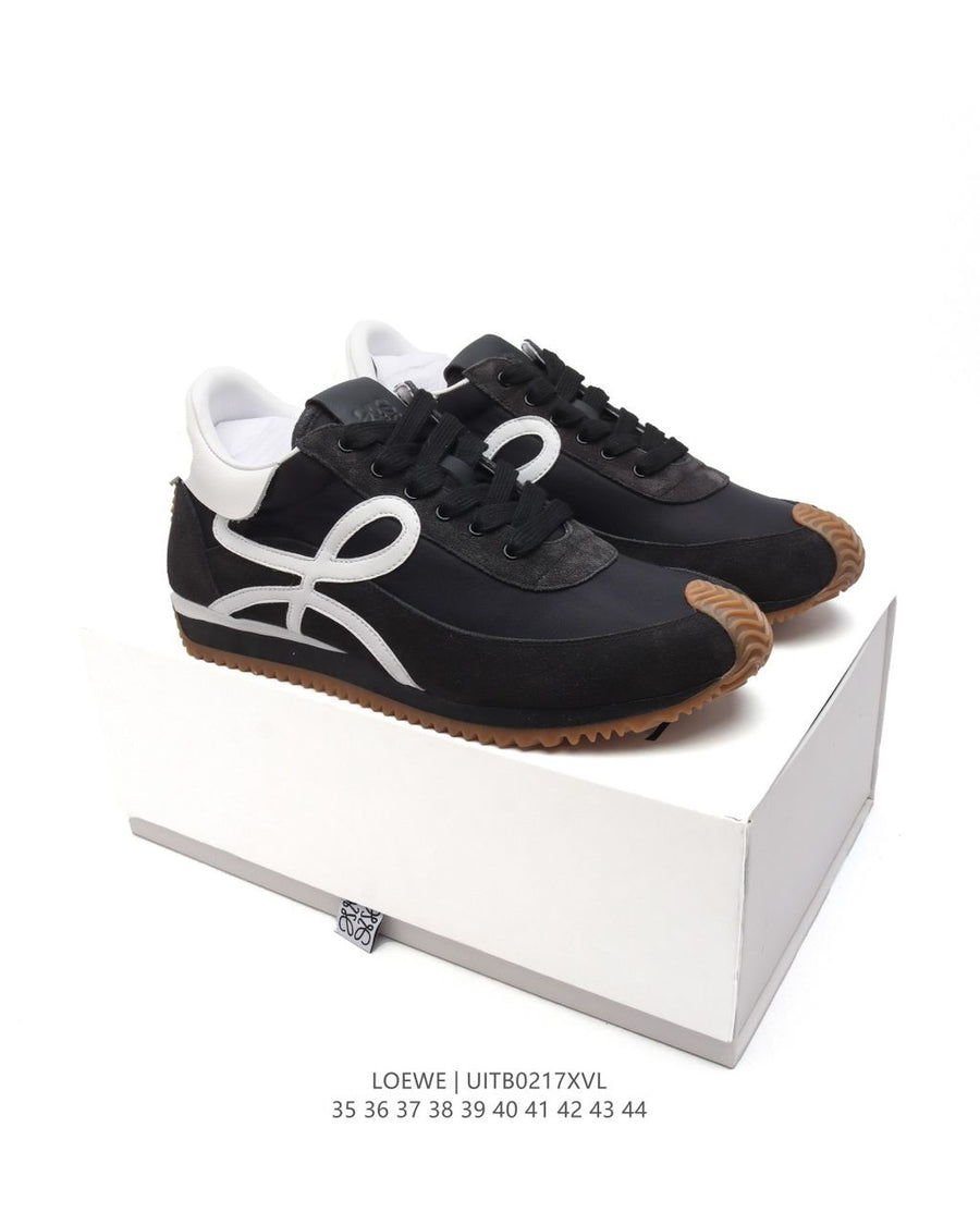 Tênis Runner Malha Preto Solado Contrastante